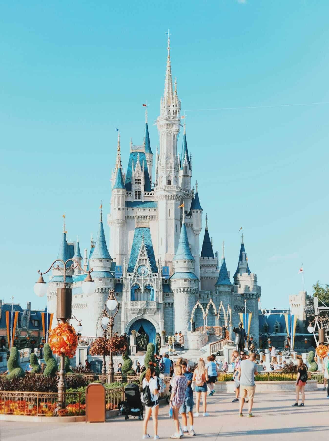 10 Tips to Save Money and Travel Cheap in Orlando