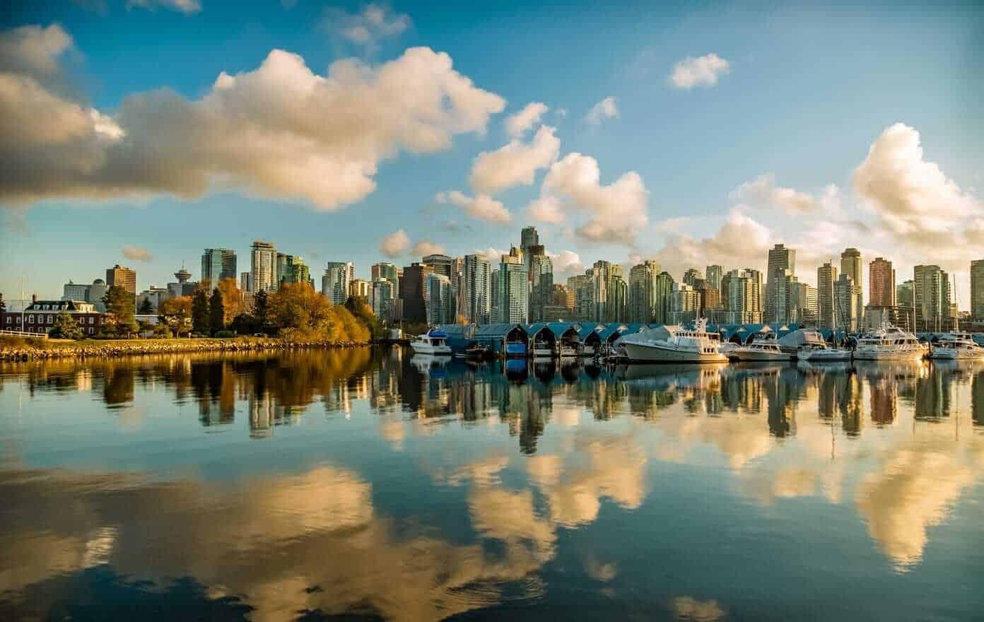 10 Tips to Save Money and Travel Cheap in Vancouver