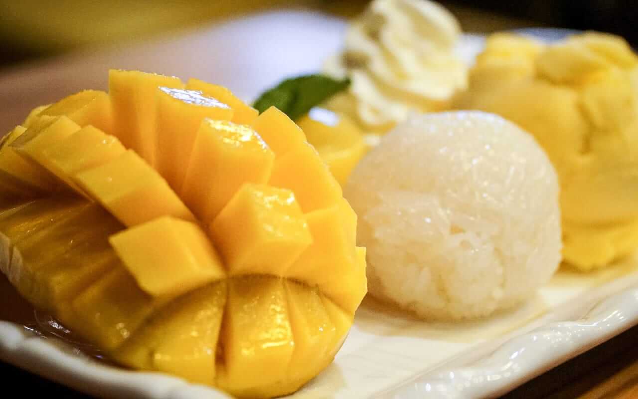 Khao Niao Mamuang (Mango Sticky Rice)