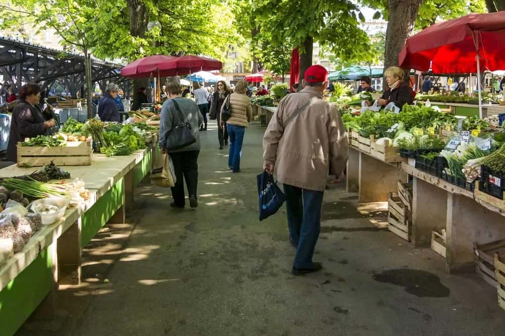 Local-food-market