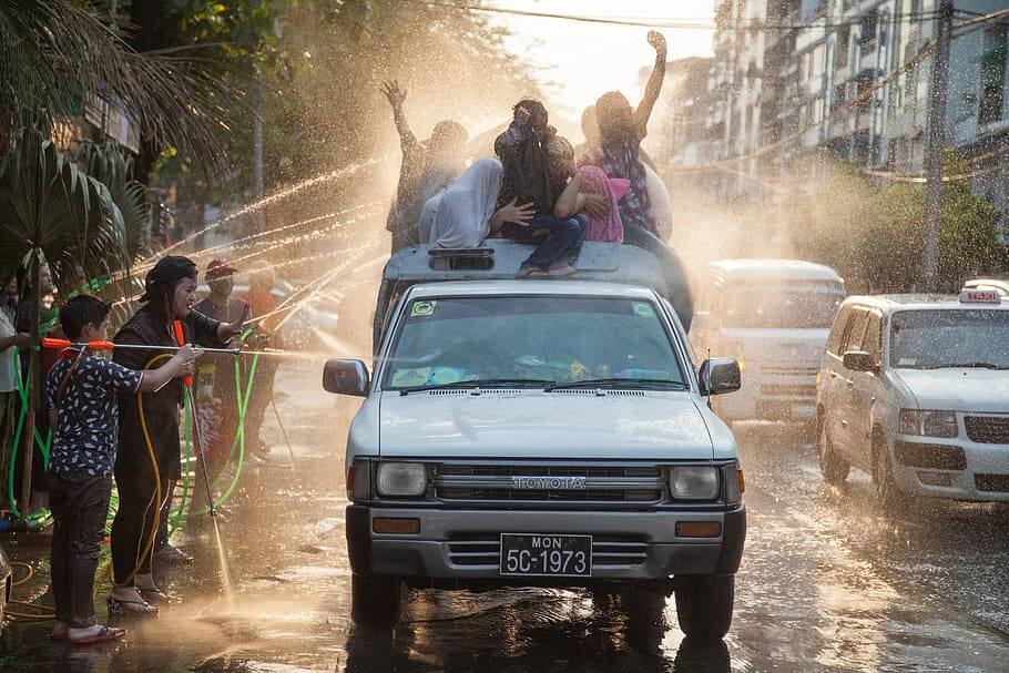 Myanmar water festival, Yangon