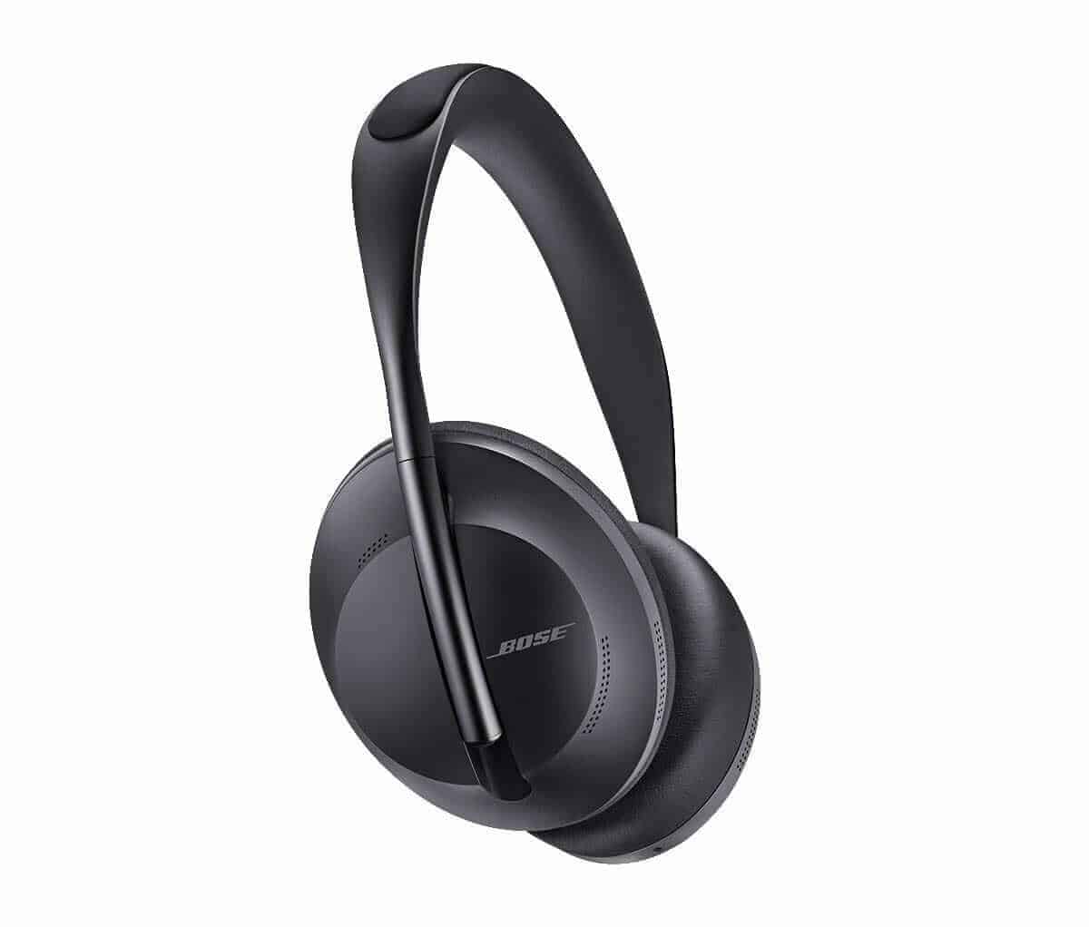 Noise cancelling headphones