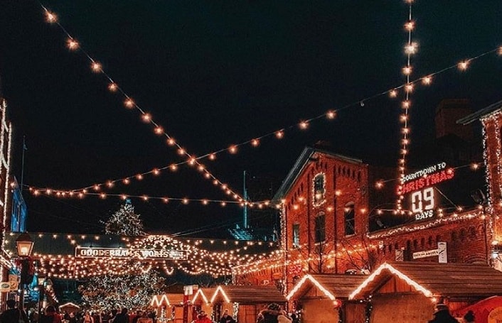 Toronto-Christmas-market-Canada