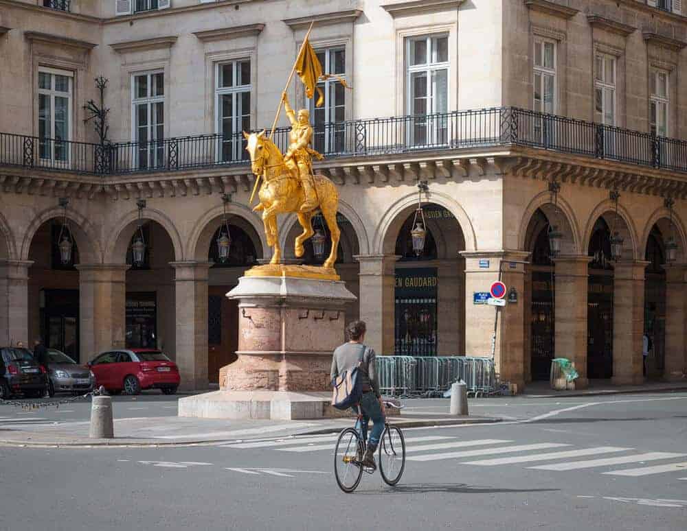 bike-around-paris