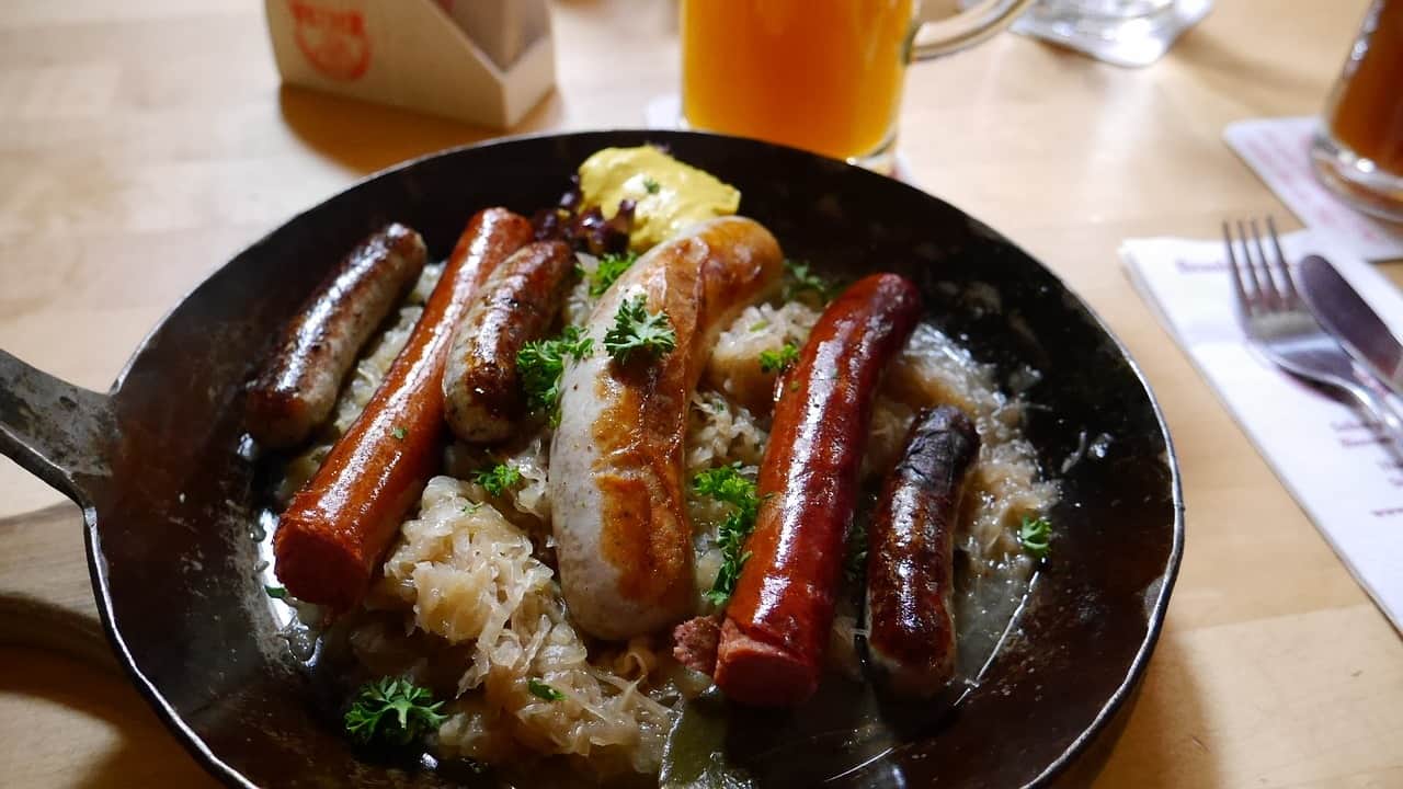 bratwurst-cuisine-germany