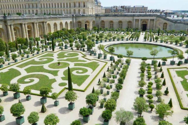 Orange Garden - Chateau de Versailles Travel Guide