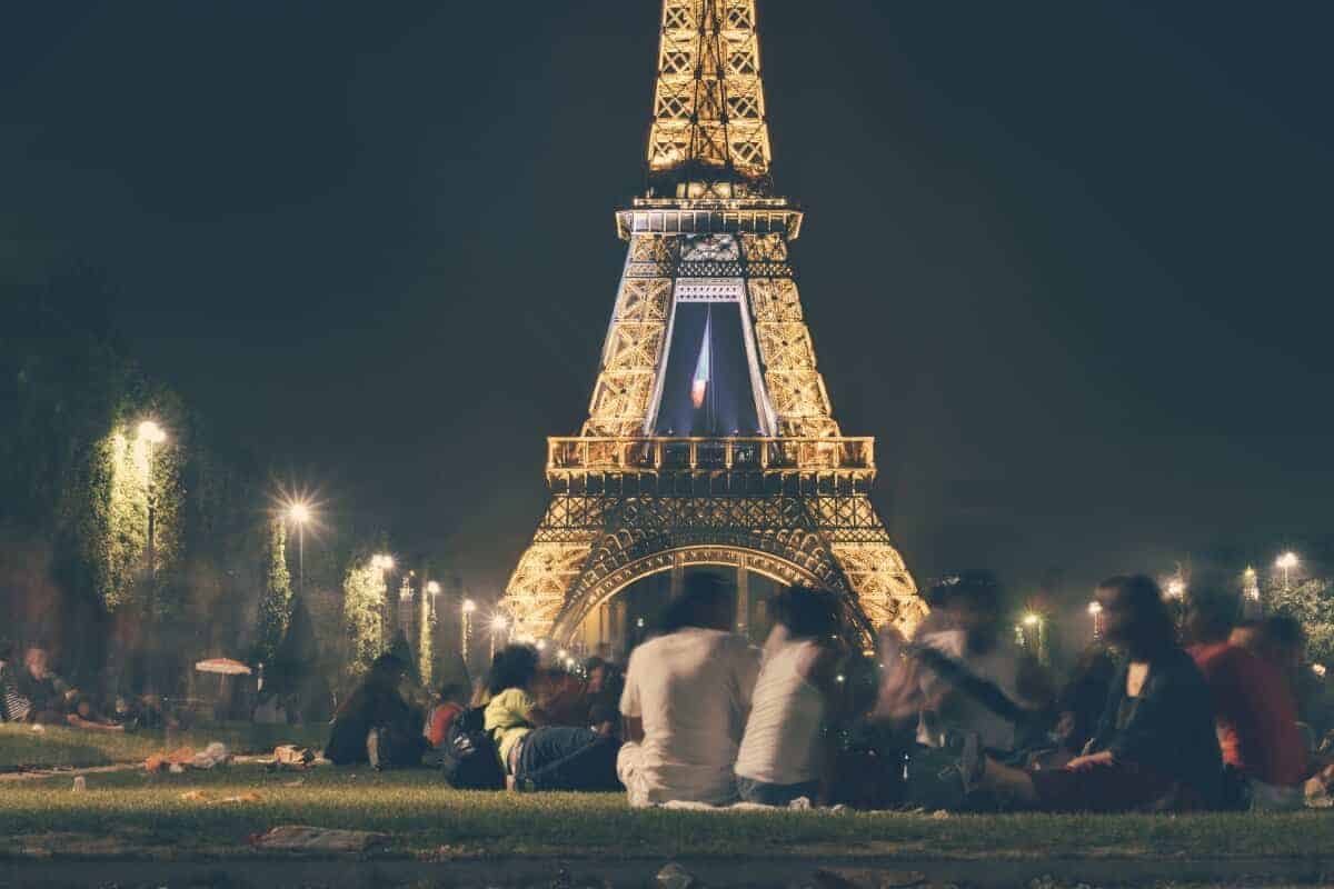 enjoy Paris like a local