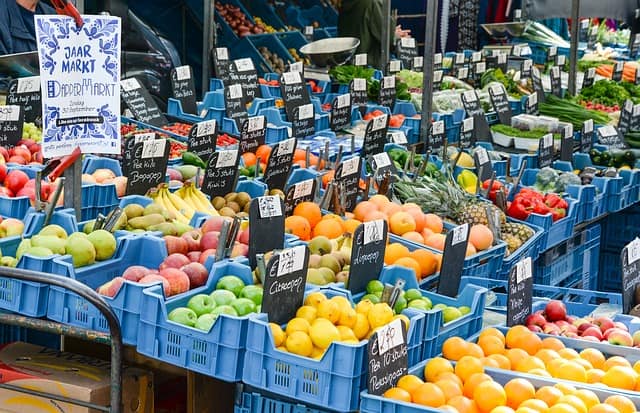 fresh-vegetables-at-market