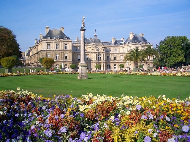 jardin-du-luxembourg-Paris travel cheap in France