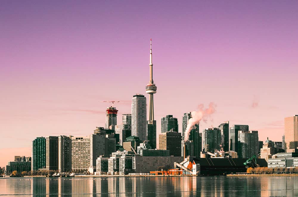 what to do in a Toronto layover